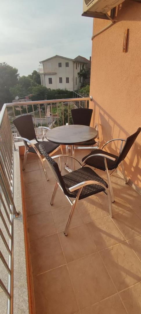 Apartment Visum Primosten Luaran gambar
